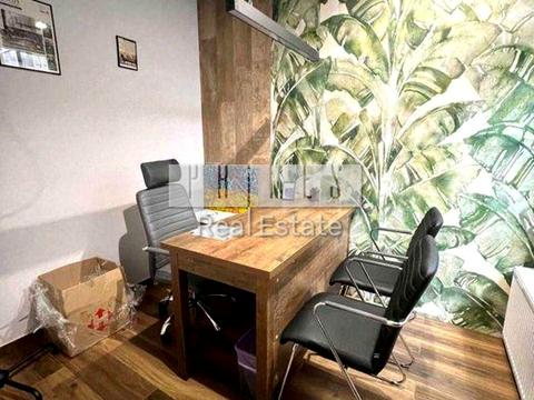 коммерческая по адресу Днепровская набережная ул., 18