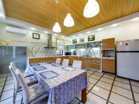 будинок за адресою Курортна вул., 9