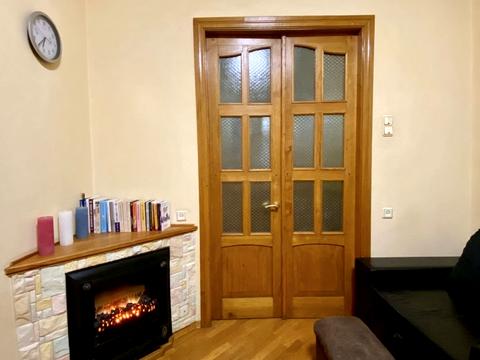 квартира по адресу Конституции пл., 1/12