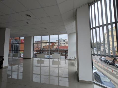 комерційна за адресою Проскурівського підпілля вул., 61