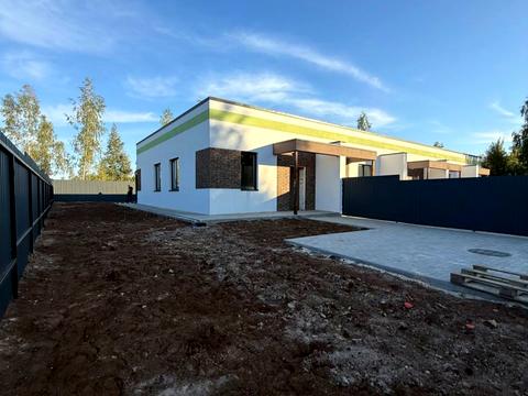 будинок за адресою Успішна, 23