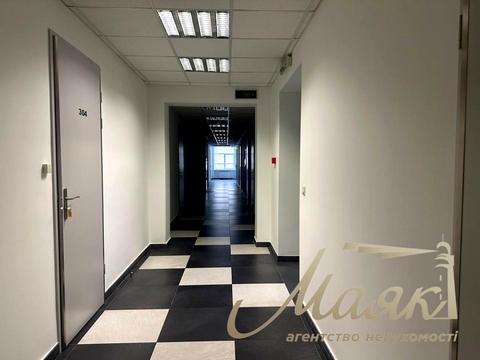 комерційна за адресою Миколи Міхновського бульв. (Дружби Народів), 19