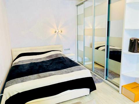 квартира за адресою Софії Русової вул., 3-В