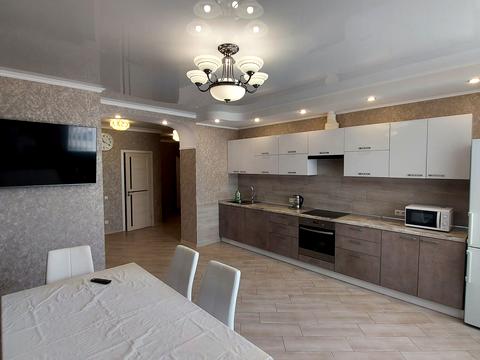 квартира за адресою Сім'ї Кульженків вул. (Петра Дегтяренка), 31-А