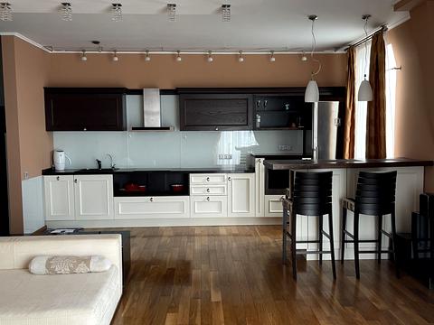 квартира за адресою Лабораторна вул., 8