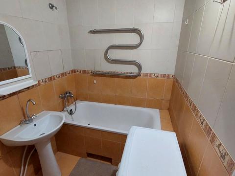 квартира за адресою Київ, Автозаводська вул., 11