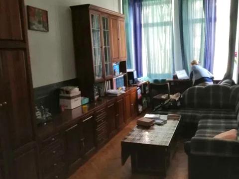 квартира за адресою Євгена Чикаленка вул. (Пушкінська), 12