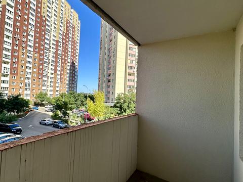 квартира за адресою Милославська вул., 18