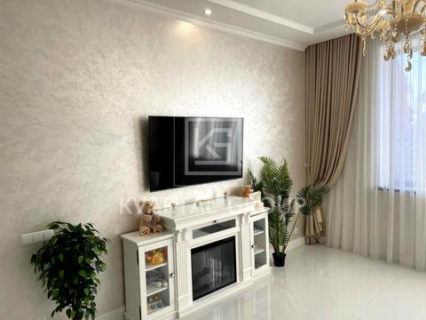 будинок за адресою Свято-Покровська вул. (Леніна)