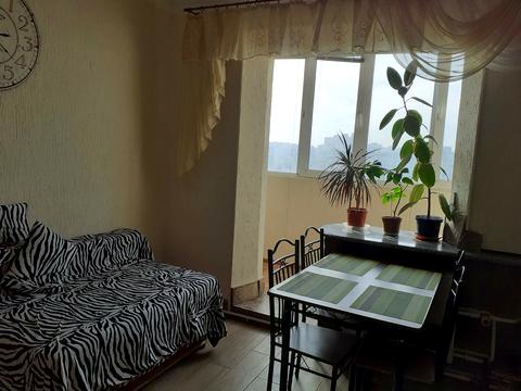 квартира за адресою Ревуцького вул., 42-Б