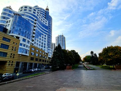 квартира по адресу Яворницкого 3, 3