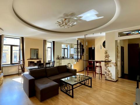 квартира за адресою Рейтарська вул., 35-Б