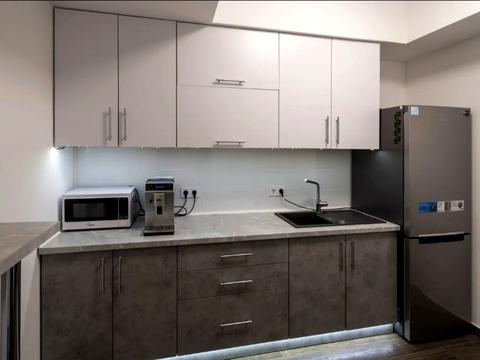 коммерческая по адресу Зоопарковая ул., 8