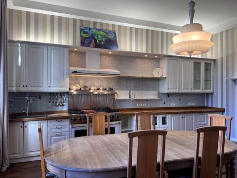 квартира по адресу Французский бульв., 11а