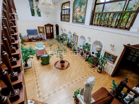 коммерческая по адресу Набережно-Крещатицкая ул., 19/21