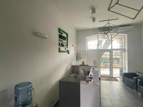 коммерческая по адресу Вадима Гетьмана ул., 3