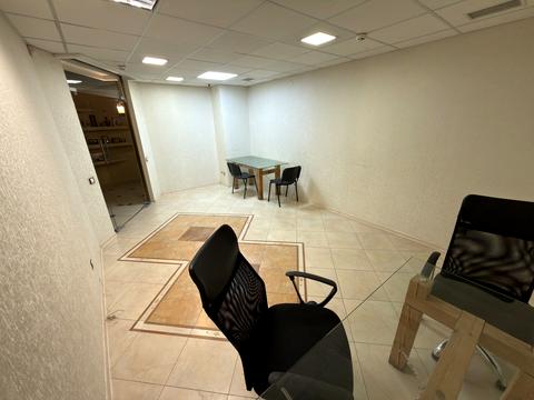 комерційна за адресою Садова вул., 2а/1