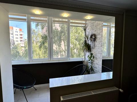 квартира за адресою Олександра Довженка вул., 9б