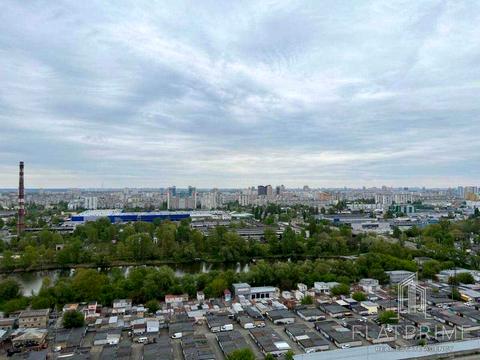 квартира за адресою Сім'ї Кульженків вул. (Петра Дегтяренка), 33