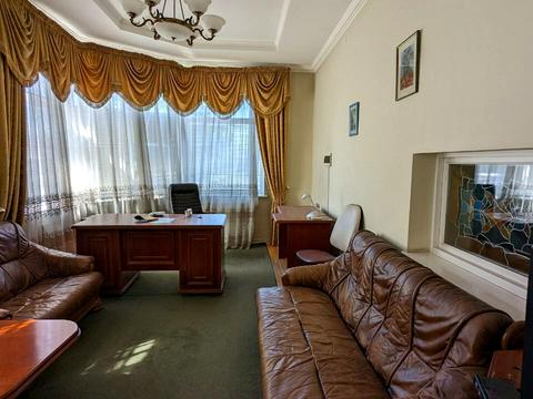 коммерческая по адресу Ровно, Академика Грушевского ул., 13