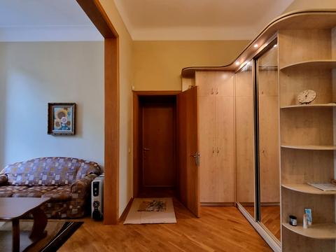 квартира за адресою Заньковецької вул., 6