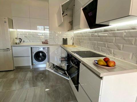 квартира за адресою Літературна вул., 8