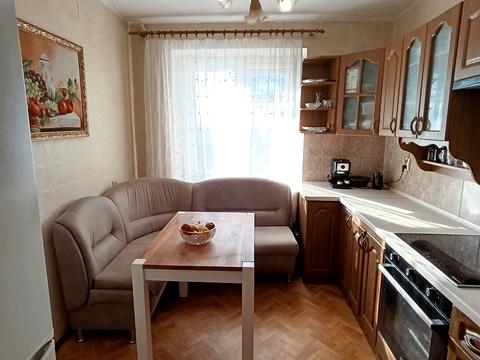 квартира по адресу вул. Небесної Сотні, 24