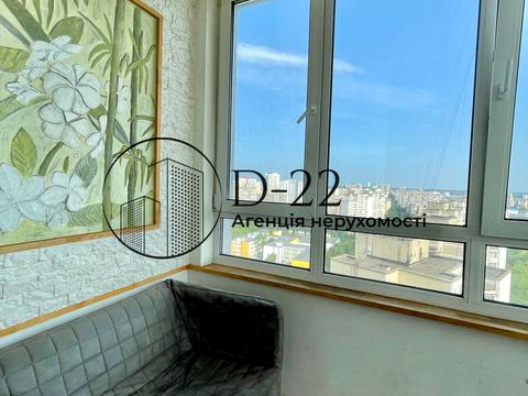 квартира за адресою Ревуцького вул., 7-В