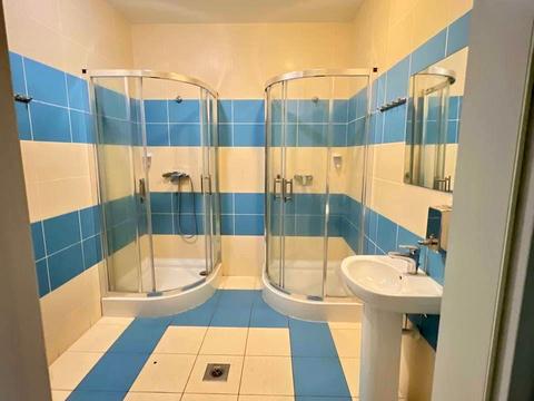 комерційна за адресою Жилянська вул., 75