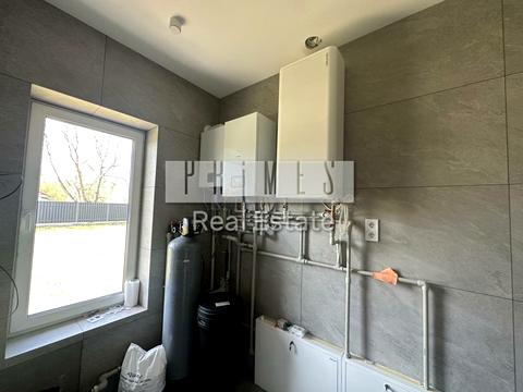 будинок за адресою с. Гнідин, Вишнева