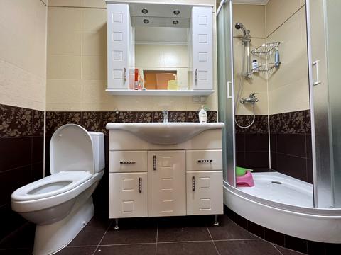 квартира за адресою Дніпровська набережна вул., 1