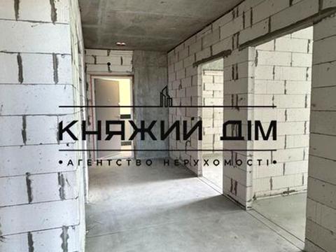 квартира за адресою Причальна вул., 8