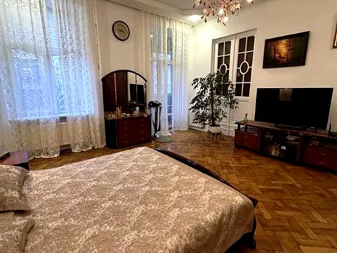 квартира за адресою Одеса, Кінна вул., 3