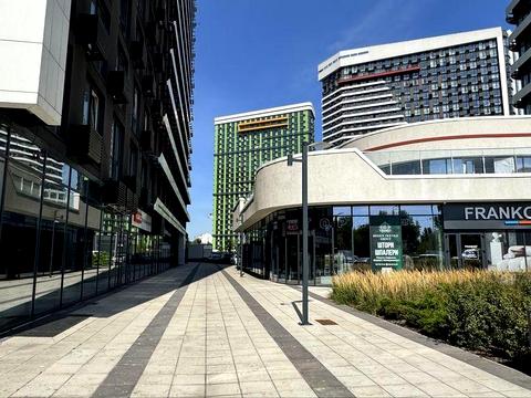 комерційна за адресою Дніпровська набережна вул., 15-Ж