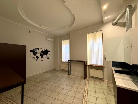 комерційна за адресою Госпітальєрів пров. (2-й Лермонтовський), 13