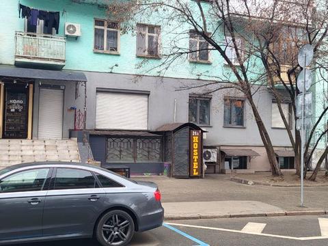 комерційна за адресою Оболонська вул., 35