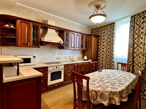квартира за адресою Сергія Зорського вул. (Гагаріна), 3