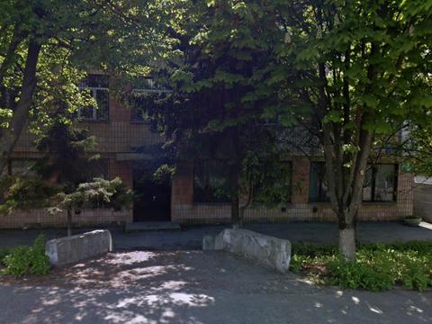 коммерческая по адресу Строителей ул., 9