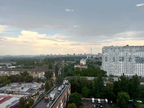 квартира за адресою Салютна вул., 2к3