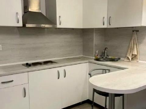 квартира за адресою Академіка Глушкова просп., 9-Д