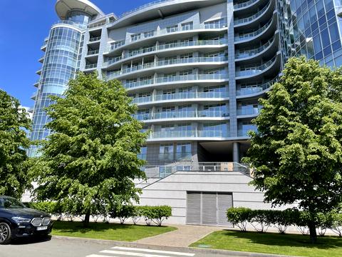 квартира за адресою Раїси Окіпної вул., 18