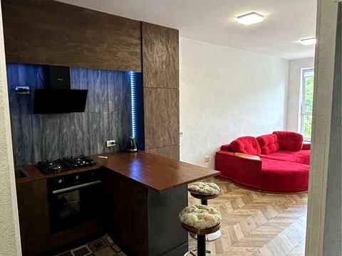 квартира за адресою Карла Мікльоша вул., 20