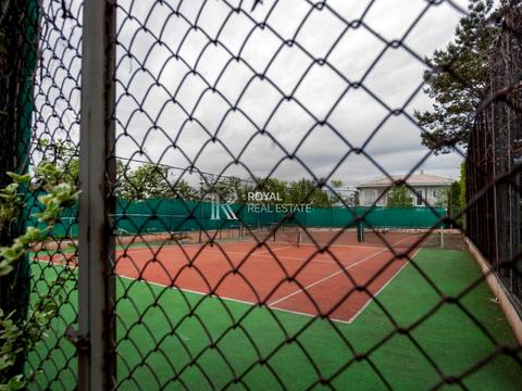 будинок за адресою Центральна