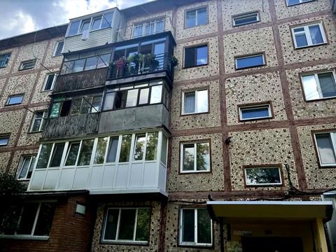 квартира за адресою Космонавтів просп., 16