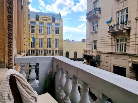 квартира за адресою Остапа Нижанківського вул., 3