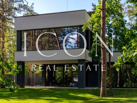 будинок за адресою Вишнева вул.