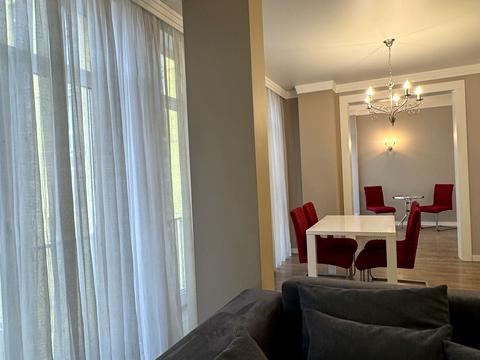 квартира за адресою Регенераторна вул., 4 к4