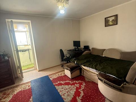 квартира за адресою Космонавтів вул., 146
