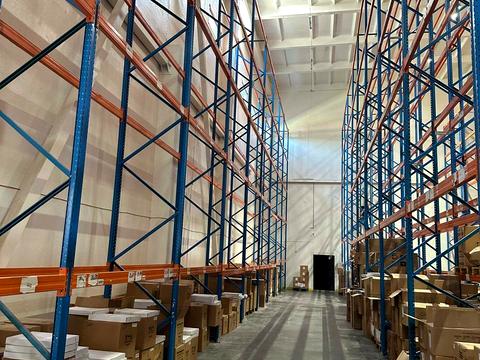 комерційна за адресою Чорновола, 20