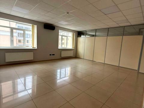 коммерческая по адресу Авиаконструктора Игоря Сикорского ул. (Танковая), 8